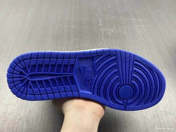 Rep Onekick Air Royal Jordan Retro 1 555088-007 0404